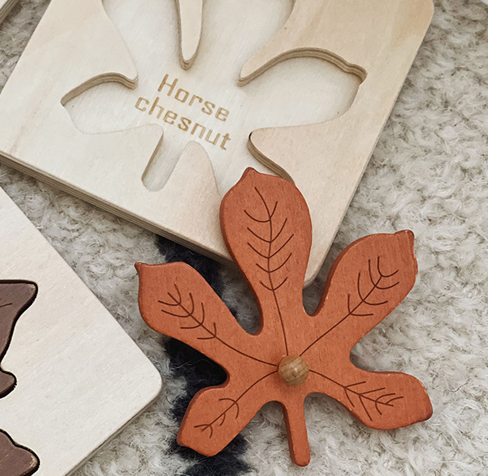 Wooden leaf jigsaw puzzle