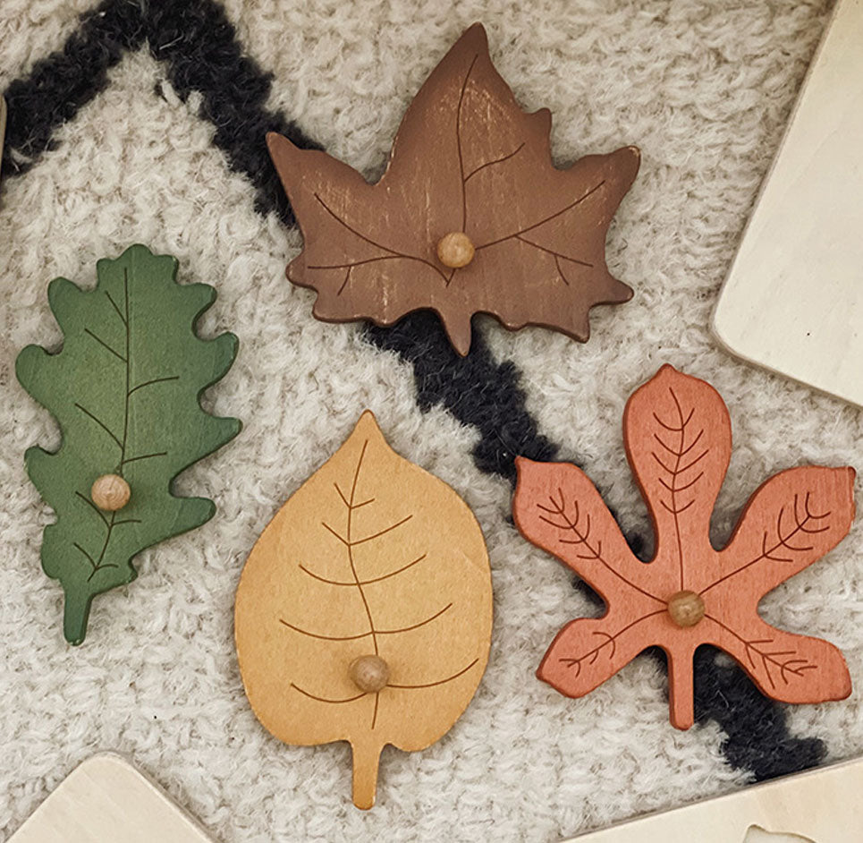 Wooden leaf jigsaw puzzle